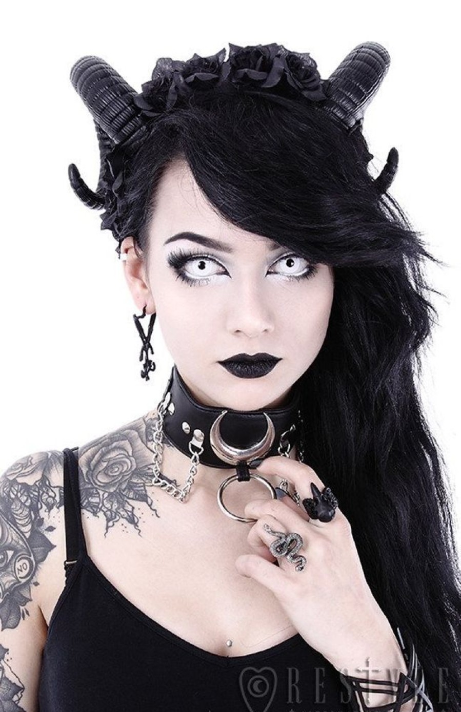 Accessories Restyle | Gothic Headpiece, Satan Horns Sinister & Roses Headband