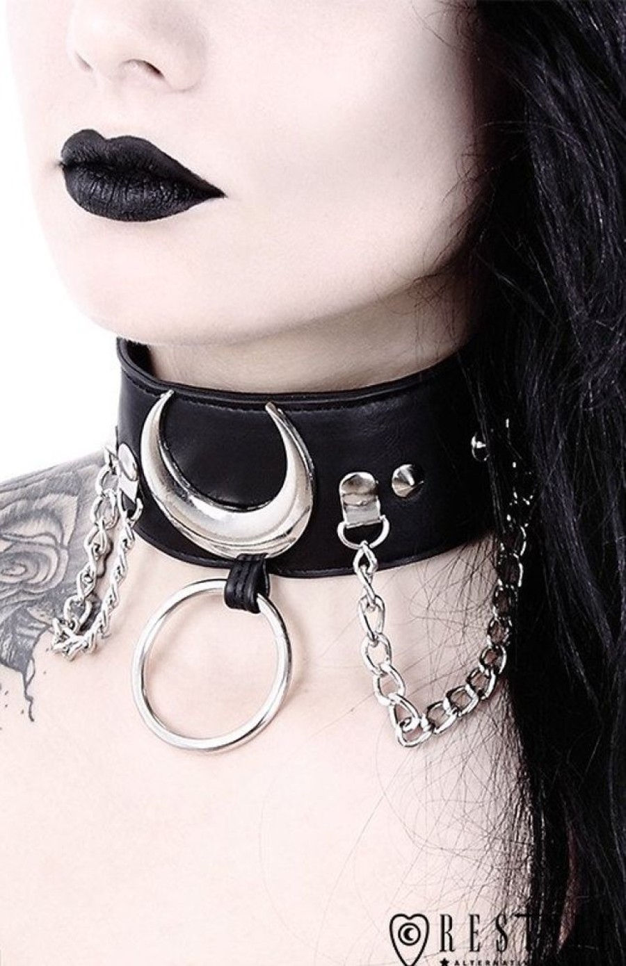 Accessories Restyle | Black Gothic Moon Choker "Iron Moon Collar"