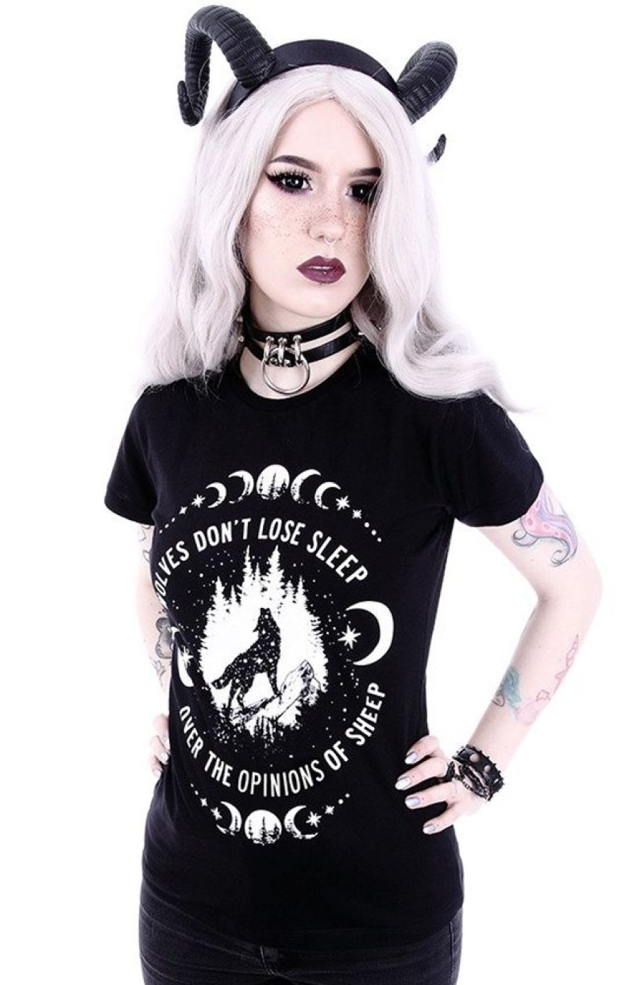 Clothes Restyle | Gothic T-Shirt With A Wolf Print "Wolves"